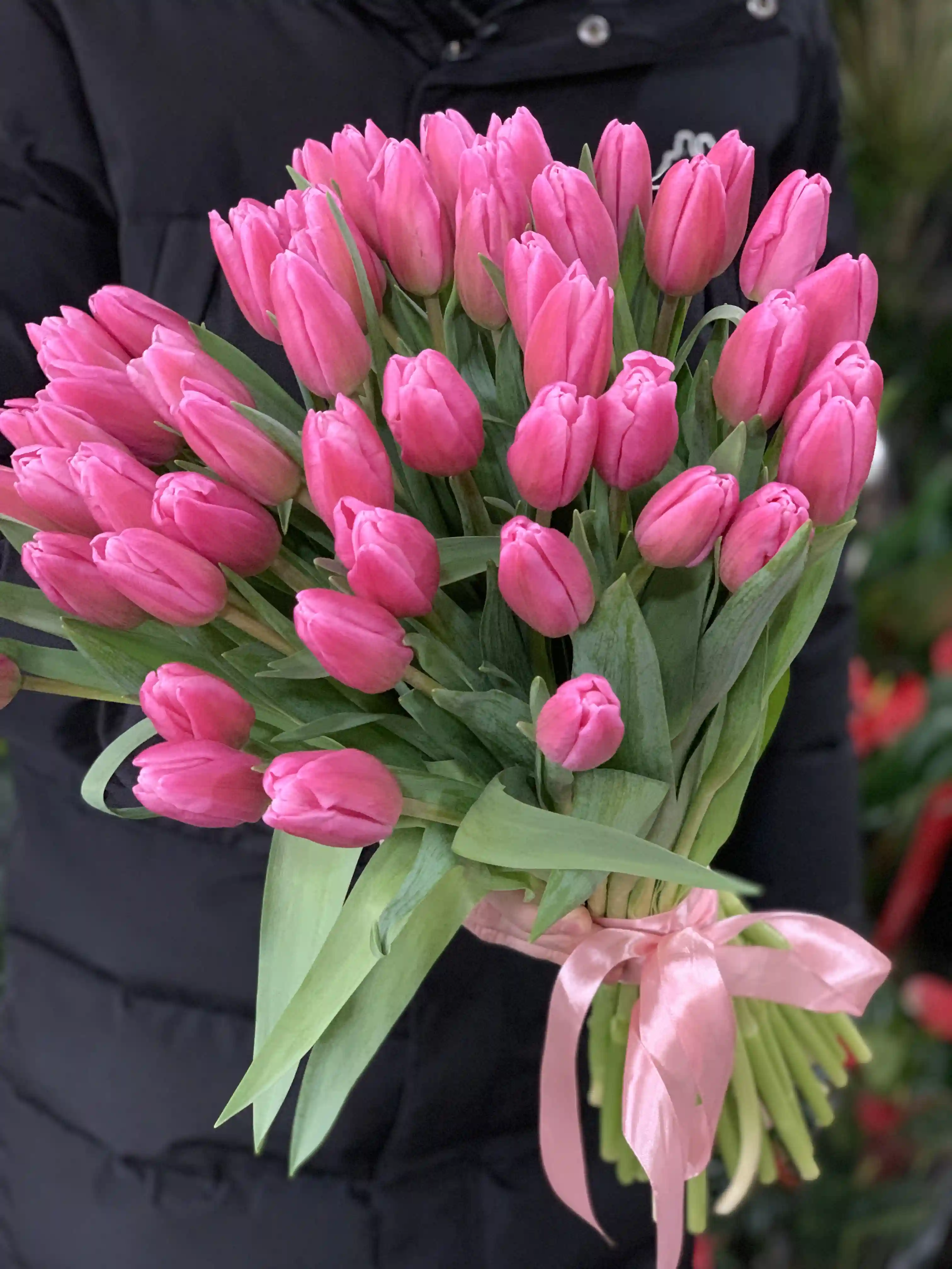 51 рожевий тюльпан